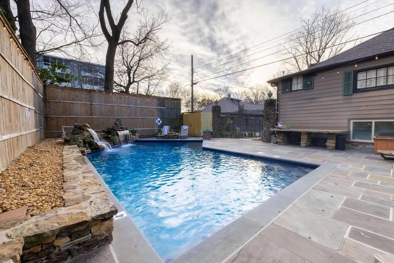 Heated Poolhistoric Tudor Homecrestmere Estate Memphis 0*,
