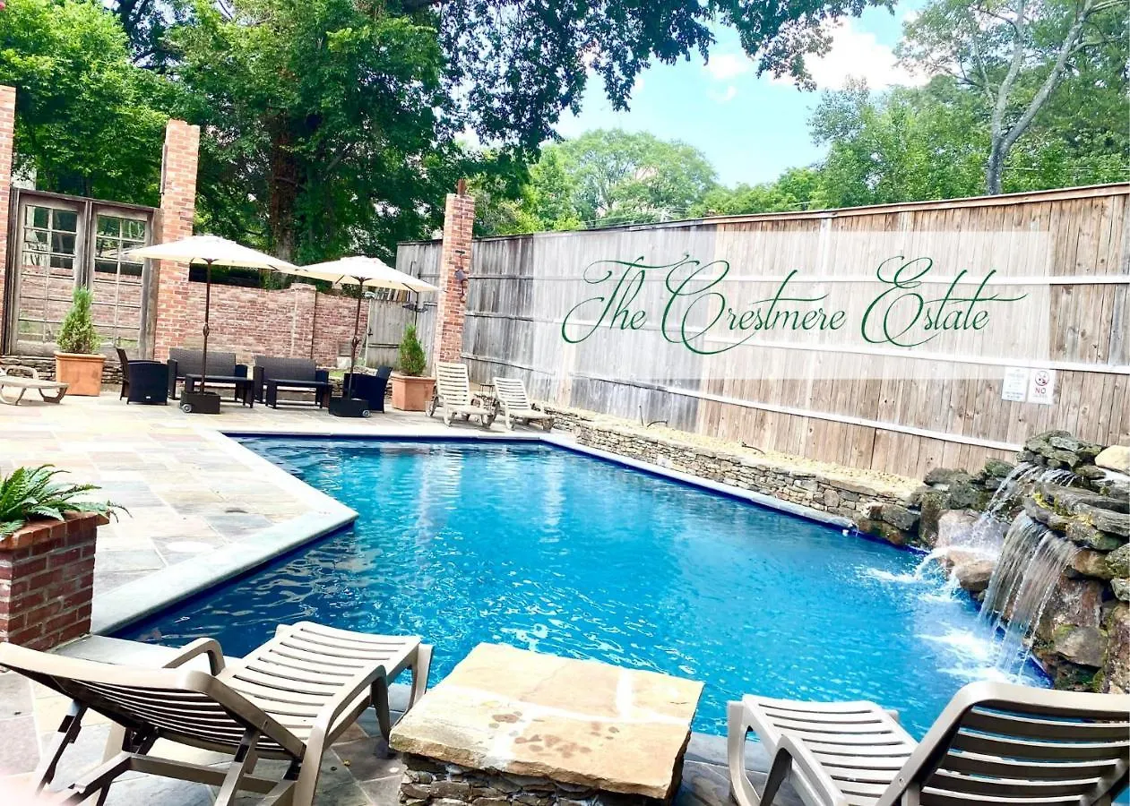 Holiday home Heated Poolhistoric Tudor Homecrestmere Estate Memphis